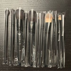 Morphe Brush Set With Vacay Tube